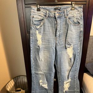 Fashion nova wide legged jeans